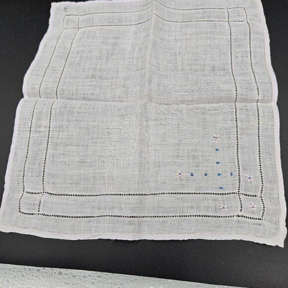 Lot of 10 VTG linen/cotton handkerchiefs assorted colors, patterns and sizes - Picture 14 of 15
